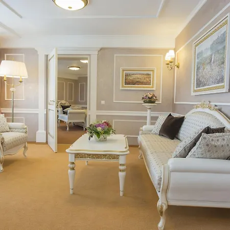 Belarus Hotel 3*