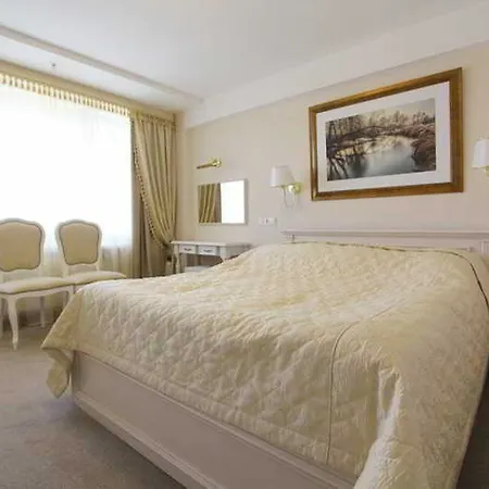 Belarus Hotel 3*